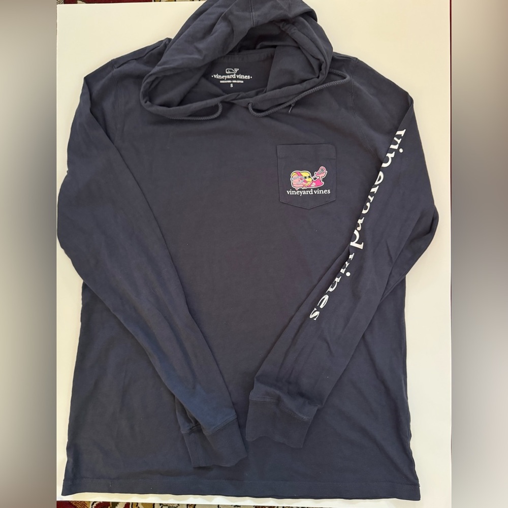 EUC Vineyard Vines Lacrosse Long Sleeve Hoodie.
